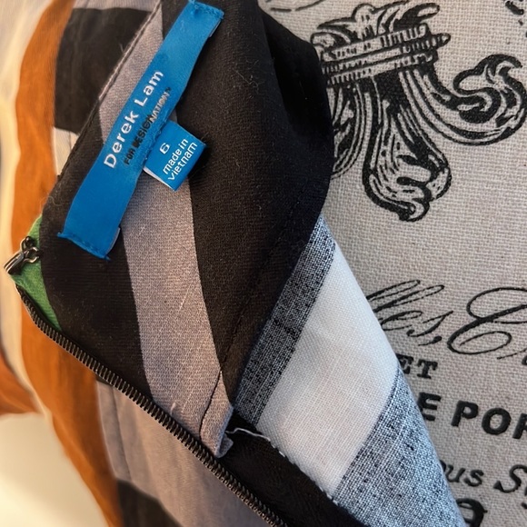 Beautiful Abstract Dress by Derek Lam - Picture 6 of 9